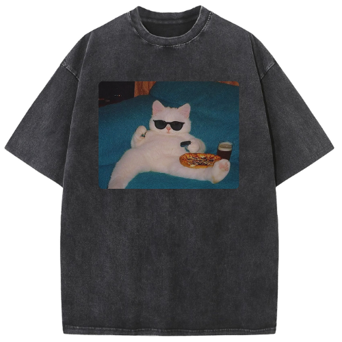 Relaxing Cat Washed T-shirt